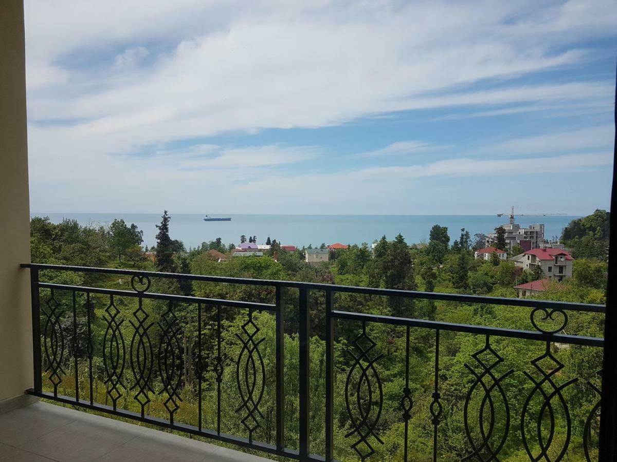 Iberia 2019 Hotel Batumi Bagian luar foto